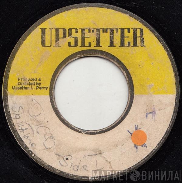 / The Stingers  The Upsetters  - Forward Up / Forward (Version)