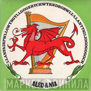 Aled Hughes, Nia  - Llanfairpwllgwyngyllgogerychwyrndrobwll-llantysiliogogogoch.