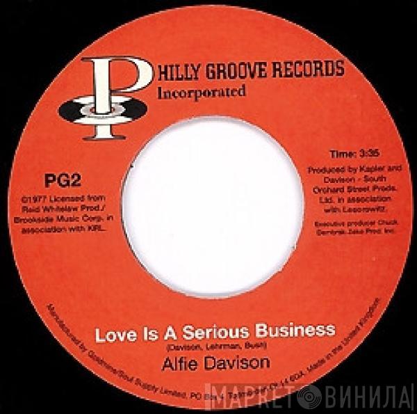 Alfie Davison, Flashlight  - Love Is A Serious Business / Beware She's Pulling My Strings