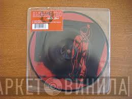 Alkaline Trio - All On Black