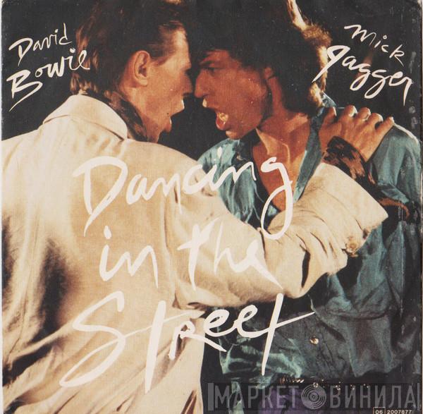 And David Bowie  Mick Jagger  - Dancing In The Street