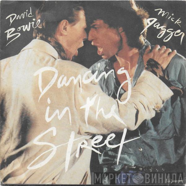 And David Bowie  Mick Jagger  - Dancing In The Street