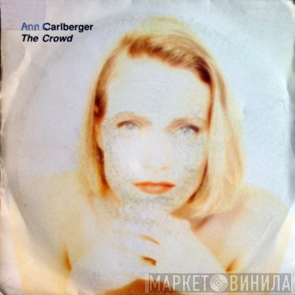 Ann Carlberger - The Crowd