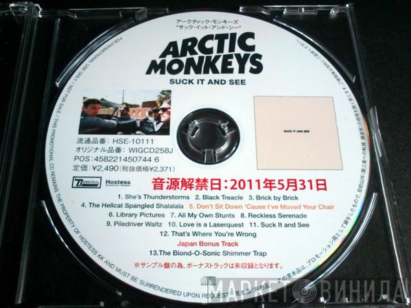  Arctic Monkeys  - Suck It And See