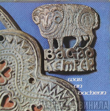 Bagad Kemper - War An Dachenn (Musique Sur La Place)
