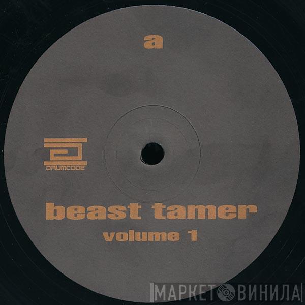  Beast Tamer  - Volume 1