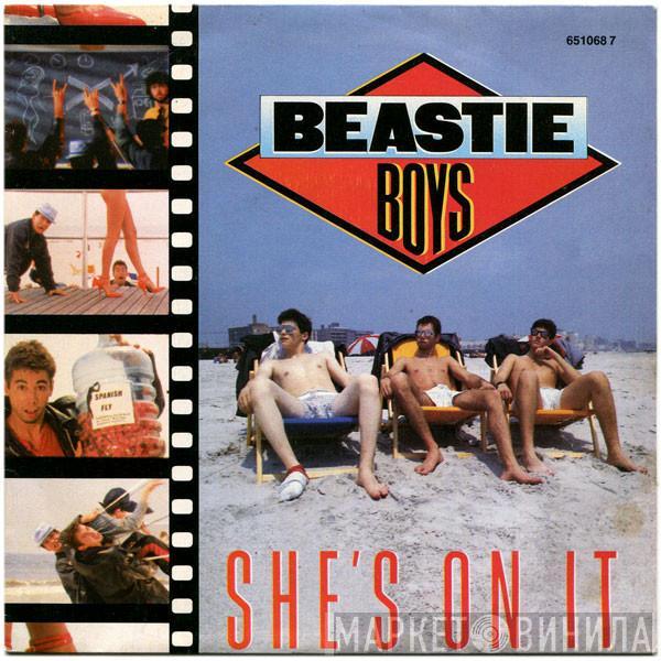  Beastie Boys  - She's On It