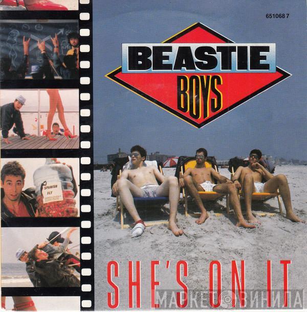  Beastie Boys  - She's On It