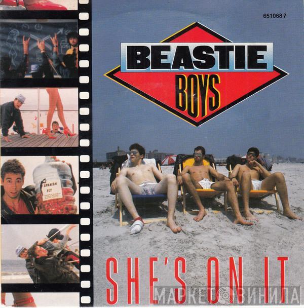 Beastie Boys - She's On It