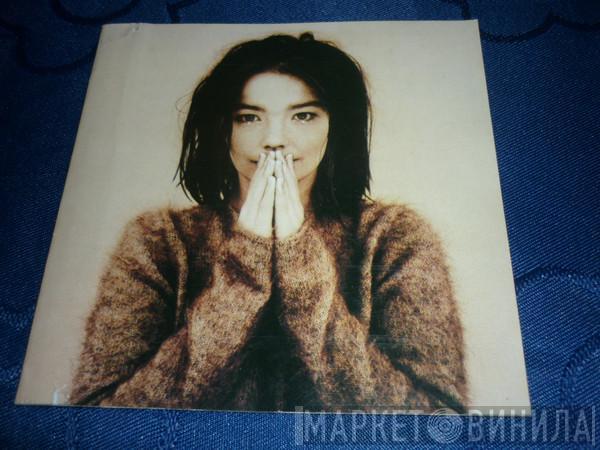  Björk  - Debut