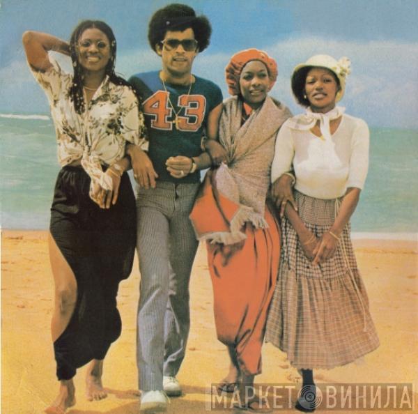  Boney M.  - Hooray Hooray, It's A Holi-Holiday