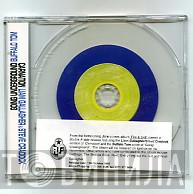 Buffalo Tom, Liam Gallagher, Steve Cradock - Going Underground / Carnation