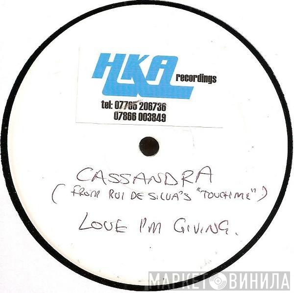 CamPoss, Cassandra Fox - Love I'm Givin'