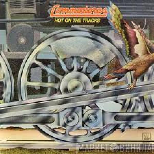  Commodores  - Hot On The Tracks