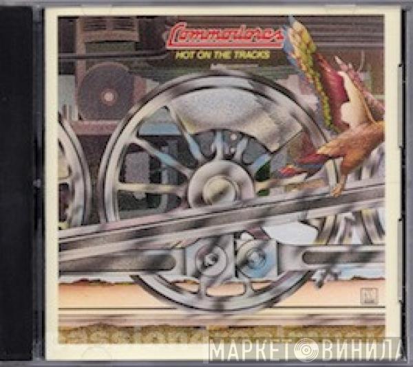  Commodores  - Hot On The Tracks