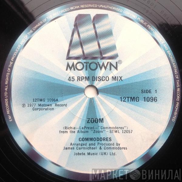 Commodores - Zoom