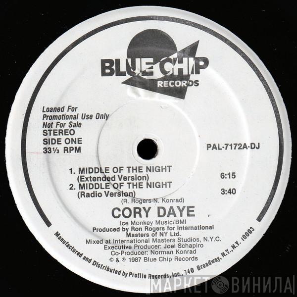 Cory Daye - Middle Of The Night