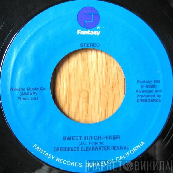  Creedence Clearwater Revival  - Sweet Hitch-Hiker / Door To Door