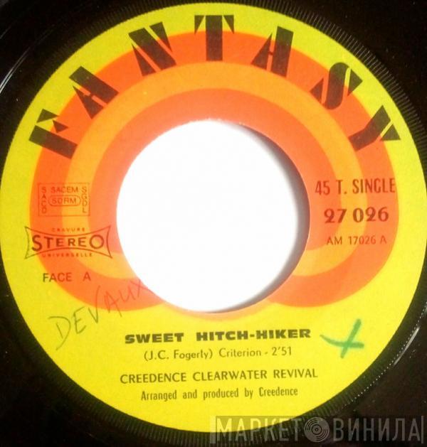  Creedence Clearwater Revival  - Sweet Hitch-Hiker / Door To Door