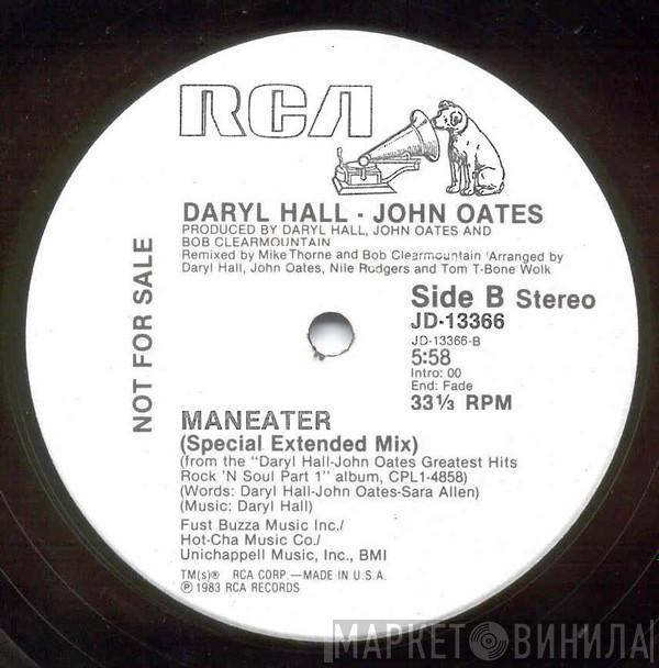  Daryl Hall & John Oates  - Family Man / Maneater