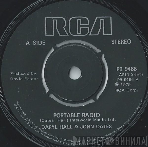 Daryl Hall & John Oates - Portable Radio