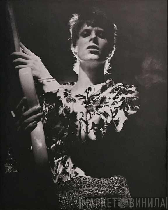 David Bowie - Rock 'N' Roll Star!