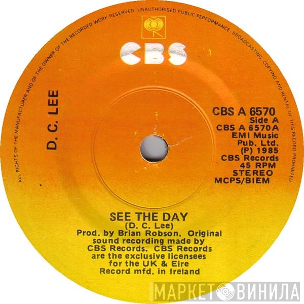  Dee C. Lee  - See The Day