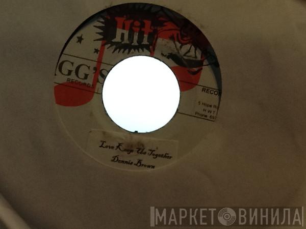 Dennis Brown - Love Keep Us Together