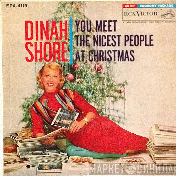  Dinah Shore  - You Meet The Nicest People At Christmas