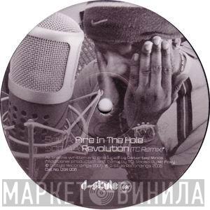 Distorted Minds, MC Foxy - Fire In The Hole / Revolution (TC Remix)