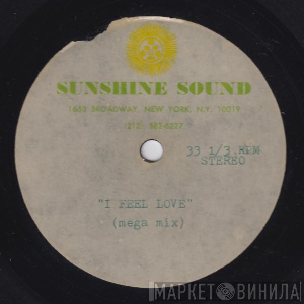  Donna Summer  - I Feel Love