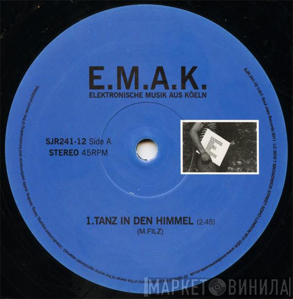 EMAK - Tanz In Den Himmel