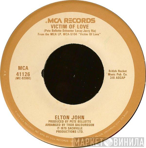  Elton John  - Victim Of Love