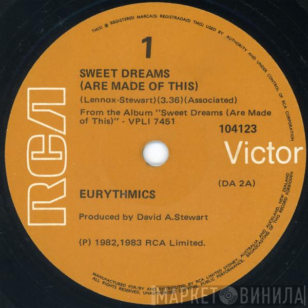  Eurythmics  - Sweet Dreams (Are Made Of This)