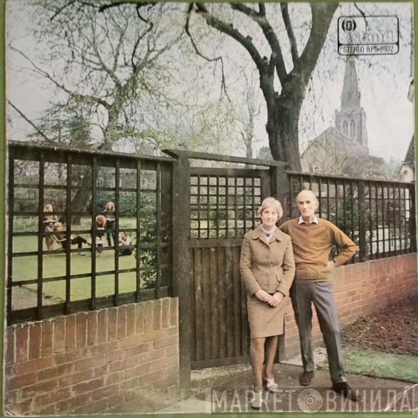  Fairport Convention  - Unhalfbricking