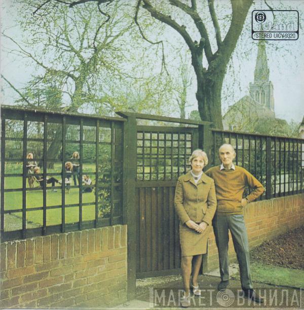  Fairport Convention  - Unhalfbricking