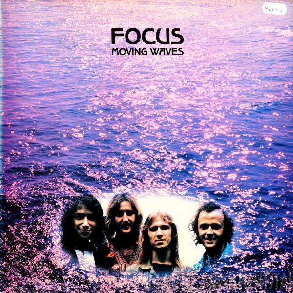 Focus  - Moving Waves