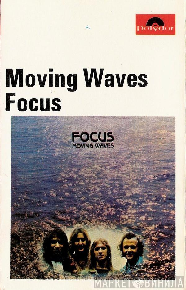 Focus  - Moving Waves