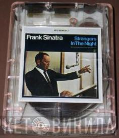  Frank Sinatra  - Strangers In The Night