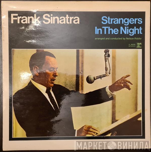 Frank Sinatra  - Strangers In The Night