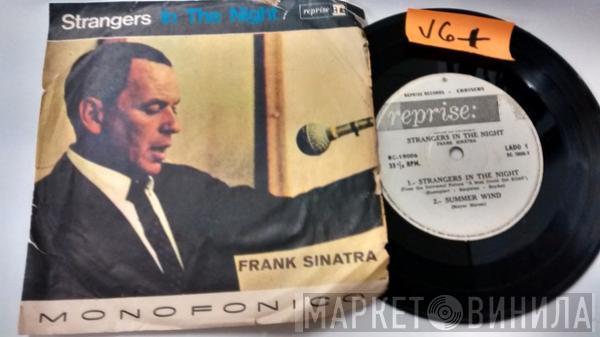  Frank Sinatra  - Strangers In The Night