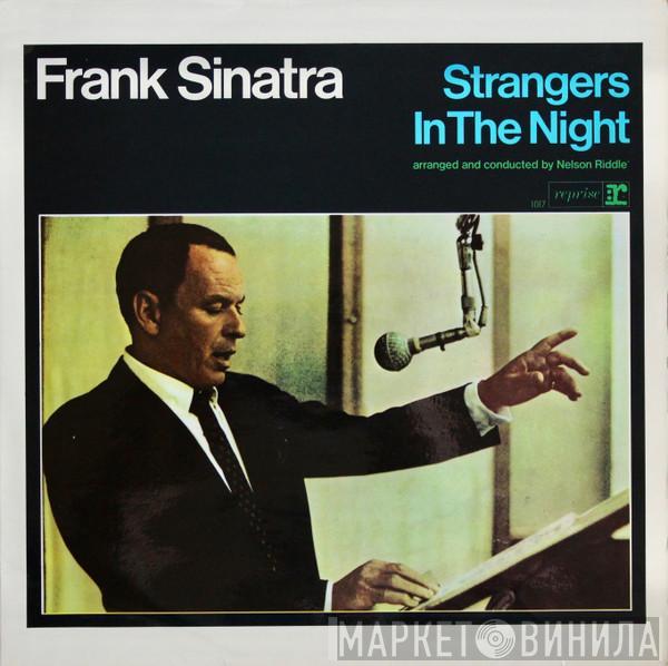 Frank Sinatra - Strangers In The Night