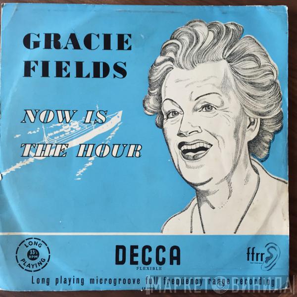 Gracie Fields - Now Is The Hour