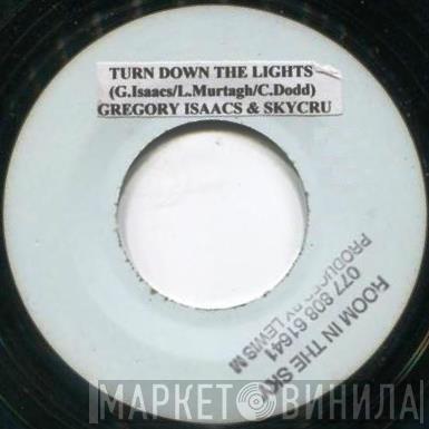 Gregory Isaacs - Turn Down The Lights