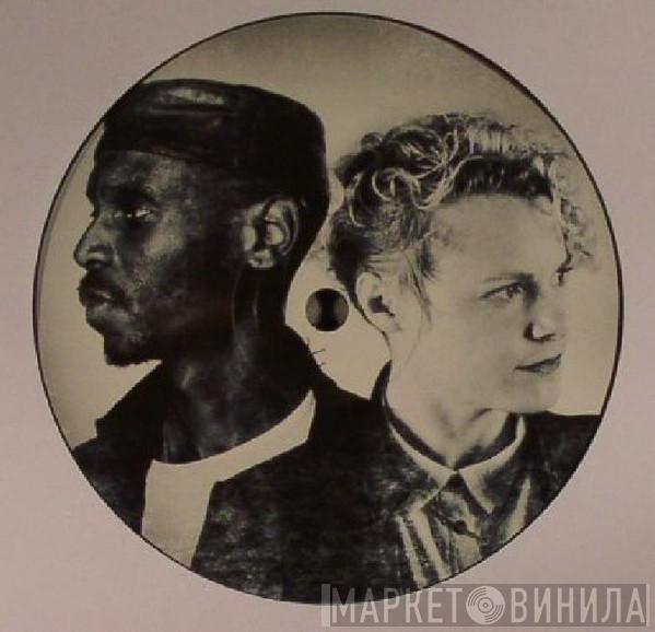 Hannah Holland, Josh Caffe - Fade To Me