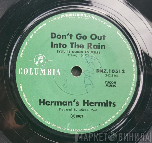  Herman's Hermits  - Don't Go Out Into The Rain (You're Going To Melt)