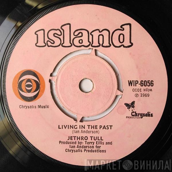 Jethro Tull - Living In The Past