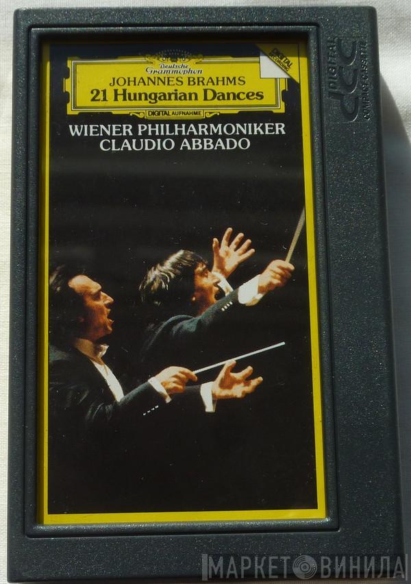 - Johannes Brahms , Wiener Philharmoniker  Claudio Abbado  - 21 Hungarian Dances