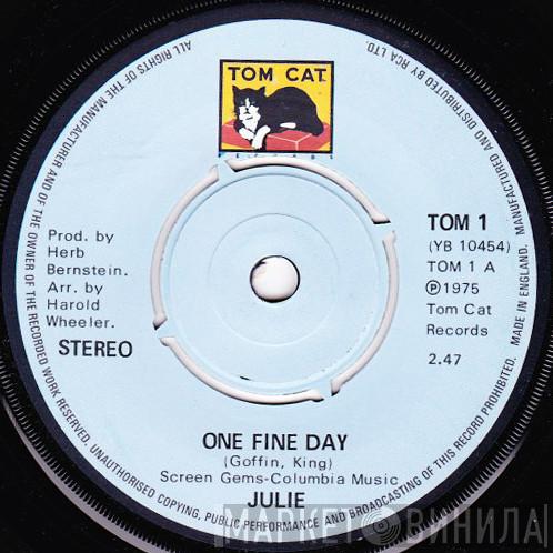 Julie Budd - One Fine Day