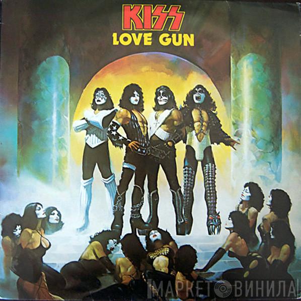  Kiss  - Love Gun